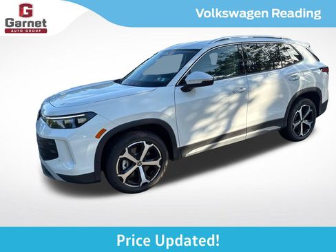 Certified 2026 Volkswagen Tiguan SE AWD/4WD image 1