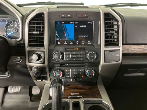 Used 2018 Ford F150 Lariat image 22