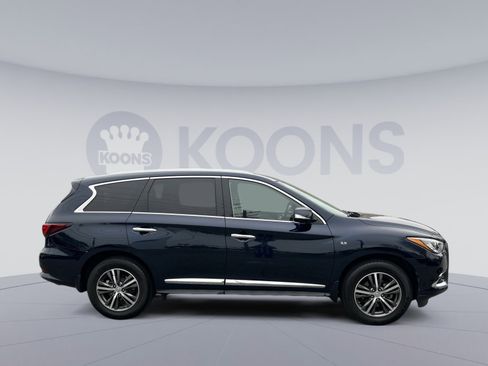 Used 2019 INFINITI QX60 Luxe w/ Essential Package image 8