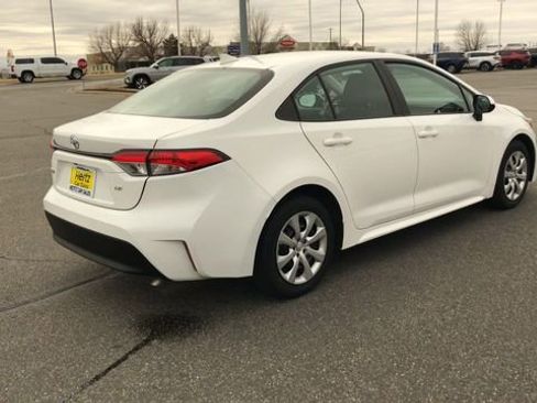 Used 2024 Toyota Corolla LE image 8