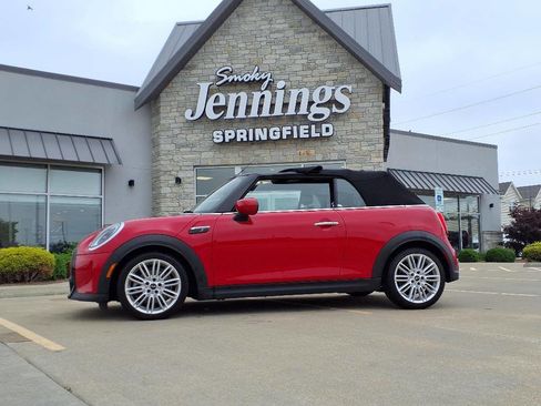 Used 2024 MINI Cooper S image 3