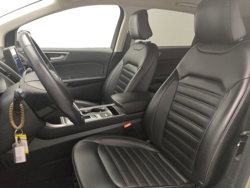 Used 2023 Ford Edge SEL image 17