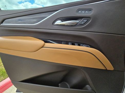 Used 2024 Cadillac Escalade Sport image 14