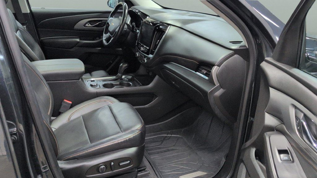 Used 2019 Chevrolet Traverse LT w/ LPO, Black Accent Package AWD/4WD image 27