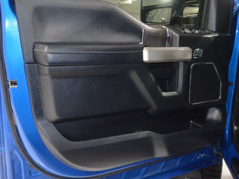 Used 2020 Ford F250 Lariat image 19