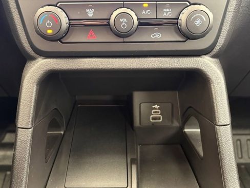 New 2025 Ford Ranger XL image 39