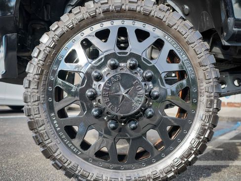 Used 2022 Ford F350 Platinum AWD/4WD image 7