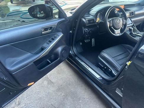 Used 2019 Lexus IS 300 F Sport w/ F Sport Package image 11