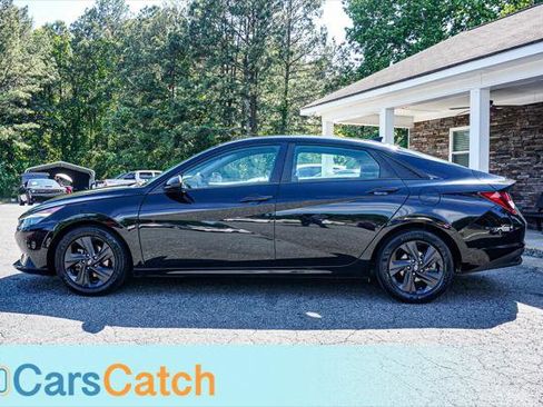 Used 2022 Hyundai Elantra SEL w/ Convenience Package FWD image 8