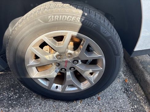 Used 2019 GMC Yukon SLT w/ Open Road Package image 8