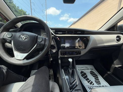 Used 2017 Toyota Corolla LE w/ Carpet Mat Package (TMS) FWD image 15