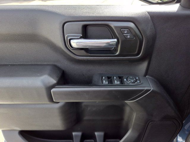 Certified 2024 Chevrolet Silverado 1500 Custom w/ Turbomax Blackout Package AWD/4WD image 17