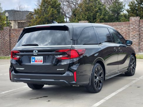 Certified 2025 Honda Odyssey Sport-L image 6