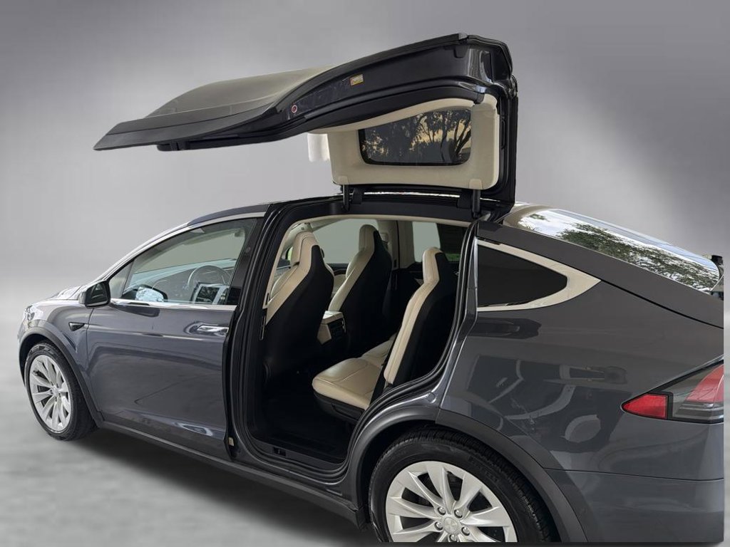Used 2018 Tesla Model X 100D AWD/4WD image 39