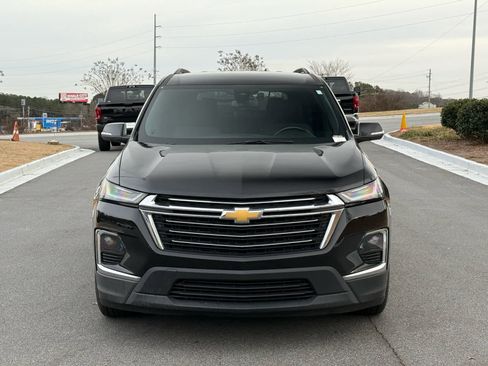Used 2023 Chevrolet Traverse LT image 9