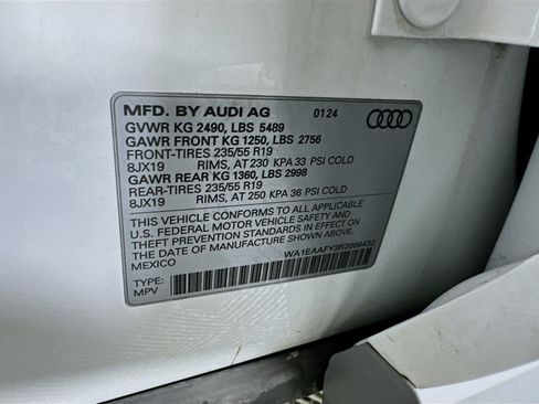 Used 2024 Audi Q5 2.0T Premium Plus image 12