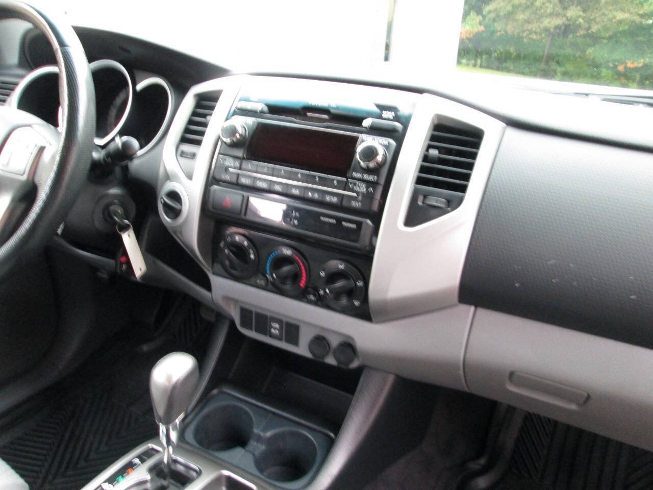 Used 2012 Toyota Tacoma 4x4 Double Cab w/ SR5 Pkg image 20