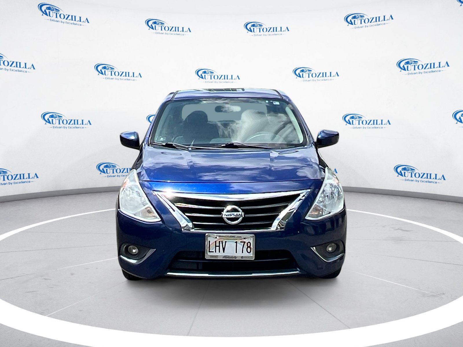 Used 2018 Nissan Versa SV w/ SV Special Edition Package FWD image 8