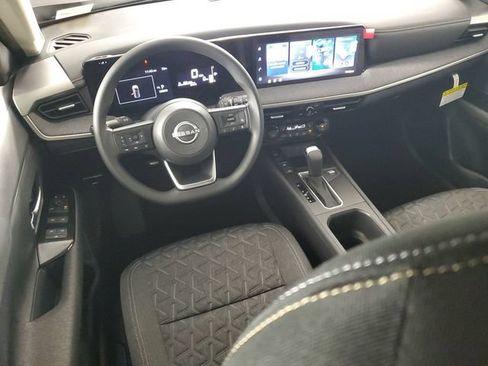 New 2026 Nissan Kicks SV w/ Cold Weather Package FWD image 18