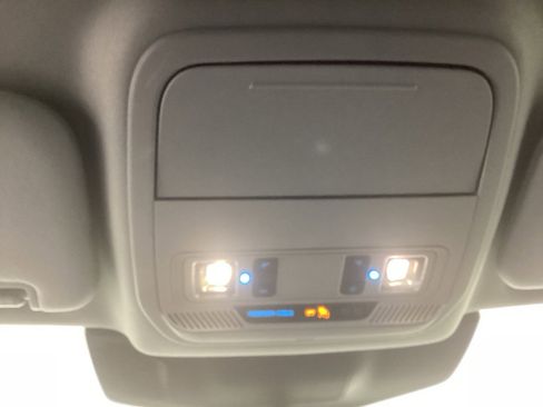 Used 2023 Ford Explorer XLT w/ Equipment Group 202A image 32