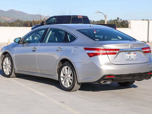 Used 2015 Toyota Avalon XLE image 7