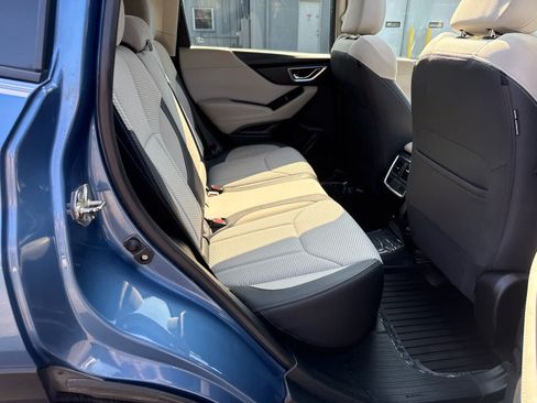 Used 2019 Subaru Forester Premium w/ All-Weather Package AWD/4WD image 14