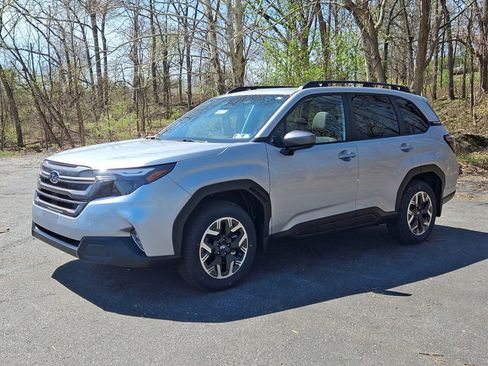 New 2026 Subaru Forester Premium AWD/4WD image 2
