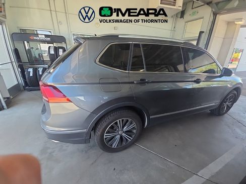 Used 2018 Volkswagen Tiguan SEL AWD/4WD image 3