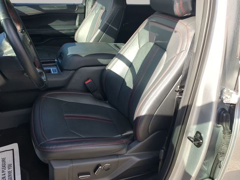 Certified 2023 Ford Expedition Limited image 50