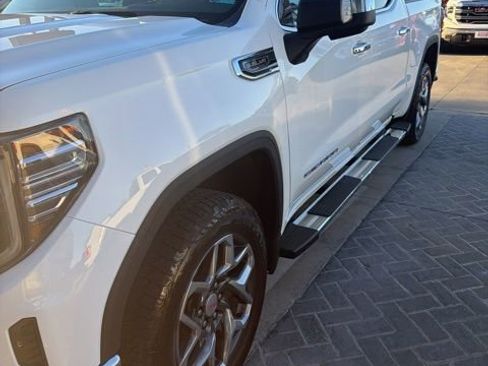 Used 2023 GMC Sierra 1500 SLT w/ SLT Premium Package image 2