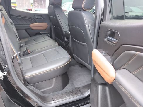 Used 2024 GMC Canyon AT4 w/ AT4 Premium Package AWD/4WD image 7
