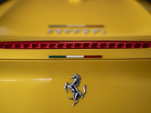 Used 2018 Ferrari 488 Spider RWD image 21