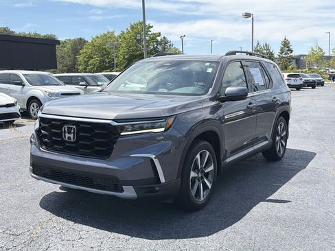 Used 2025 Honda Pilot Touring image 34