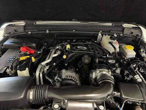 Used 2023 Jeep Wrangler Unlimited Sport AWD/4WD image 33