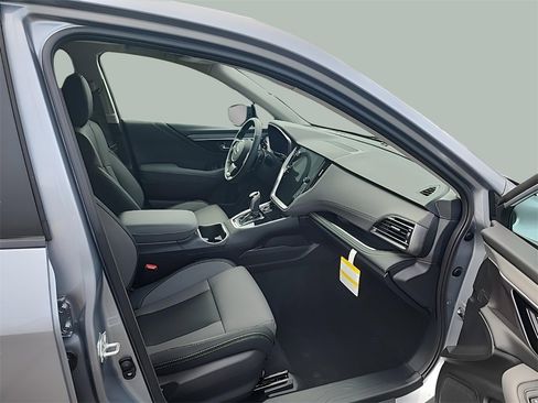 Used 2025 Subaru Outback Onyx Edition image 18