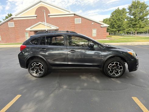 Used 2014 Subaru Crosstrek 2.0i Premium AWD/4WD image 2