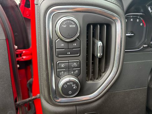 Used 2022 GMC Sierra 2500 SLE w/ SLE Value Package; image 11