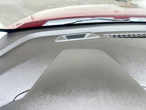 Used 2025 Chevrolet TrailBlazer LT image 34