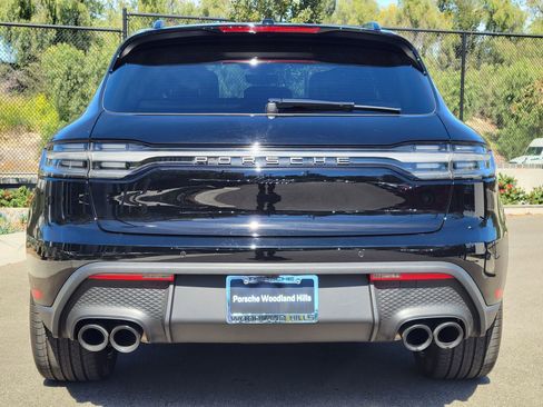 Used 2024 Porsche Macan image 6