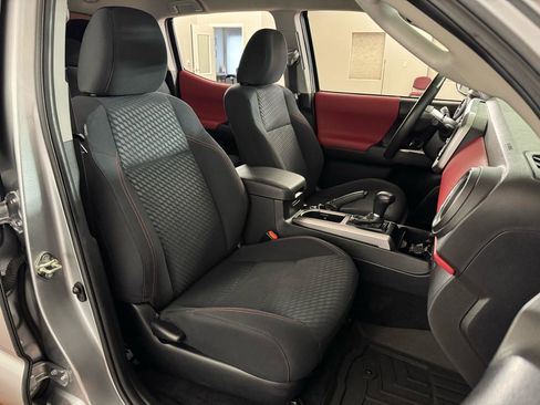 Used 2022 Toyota Tacoma SR5 image 37