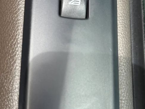 Used 2012 Land Rover LR4 HSE LUX AWD/4WD image 47