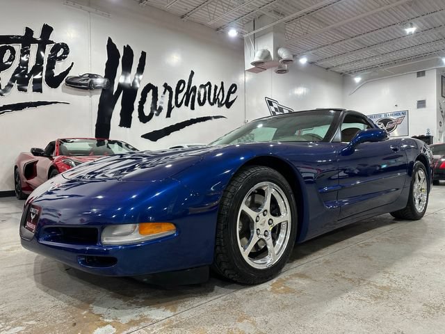 Used 2004 Chevrolet Corvette Coupe w/ Preferred Equipment Group RWD image 25