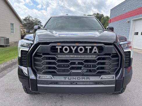 Used 2025 Toyota Tundra TRD Pro w/ Tow Tech Package AWD/4WD image 8