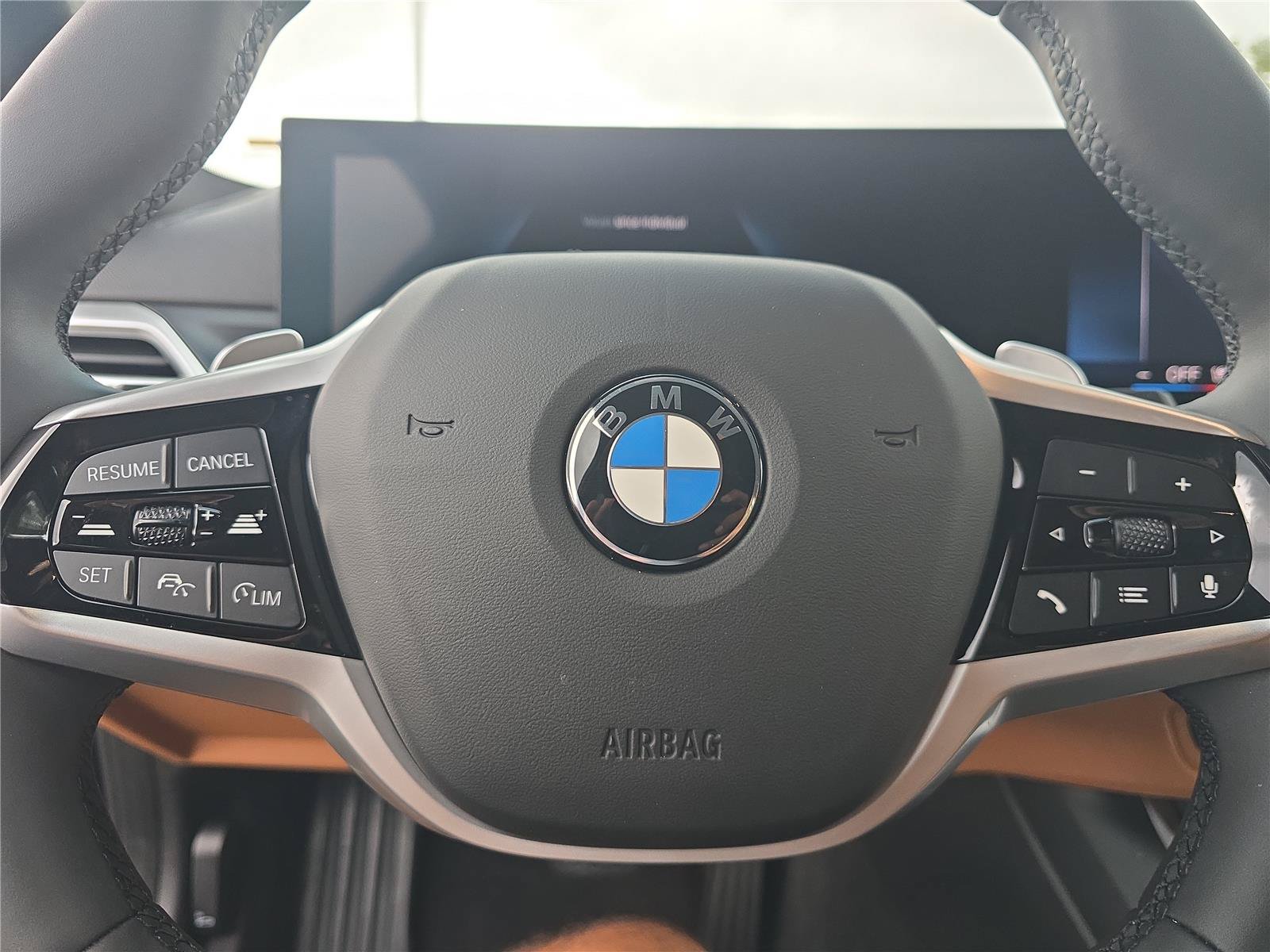 Used 2026 BMW 330i Sedan w/ Convenience Package RWD image 21