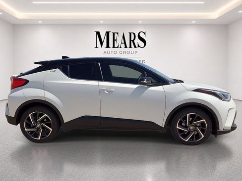 Used 2021 Toyota C-HR Limited FWD image 6