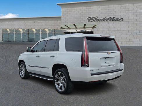 Used 2016 Cadillac Escalade Luxury image 6