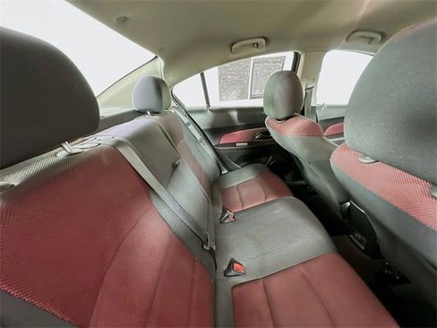 Used 2012 Chevrolet Cruze Eco image 24