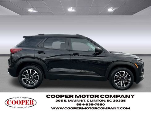 Used 2025 Chevrolet TrailBlazer LT image 8