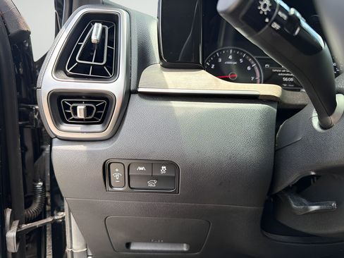 Used 2023 Kia Sorento EX FWD image 37