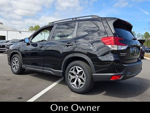 Used 2019 Subaru Forester Premium image 5